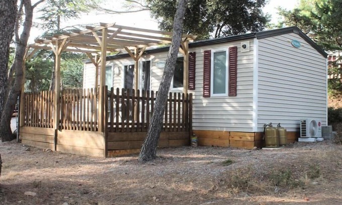 Fabrezan House | Camping Le Pinada *** - Mobilhome for 4 People