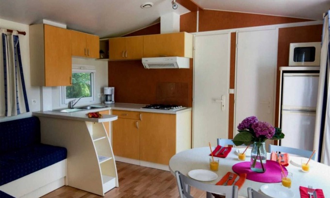 Clairvaux-les-Lacs House | Camping - Piscine - ccagfdf