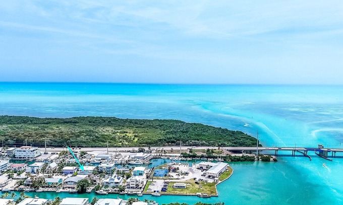 Venetian Shores House | Canal Front Oasis with Private Pool: Your Perfect Waterfront Getaway!