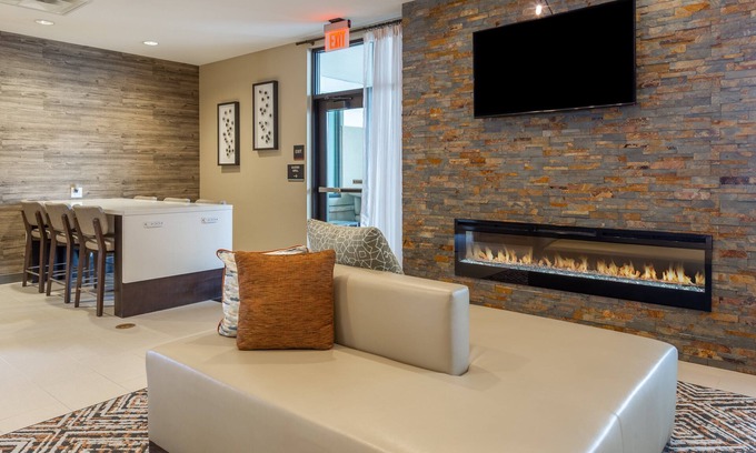 Fargo Hotel | Candlewood Suites Fargo South- Medical Center by IHG