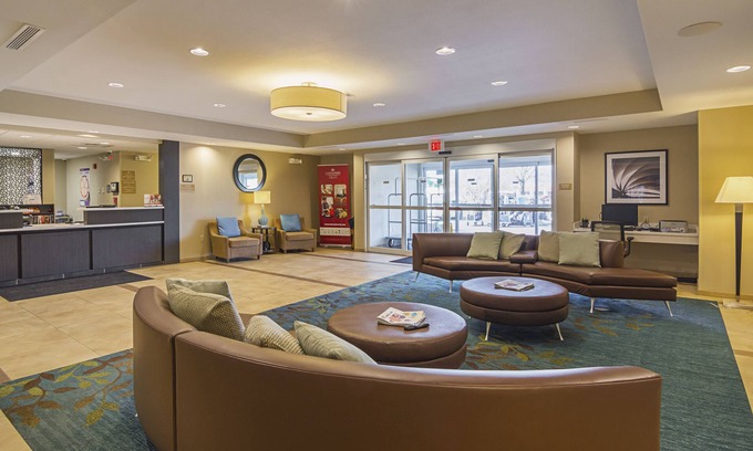 Northeast Pensacola Hotel | Candlewood Suites Pensacola - University Area by IHG