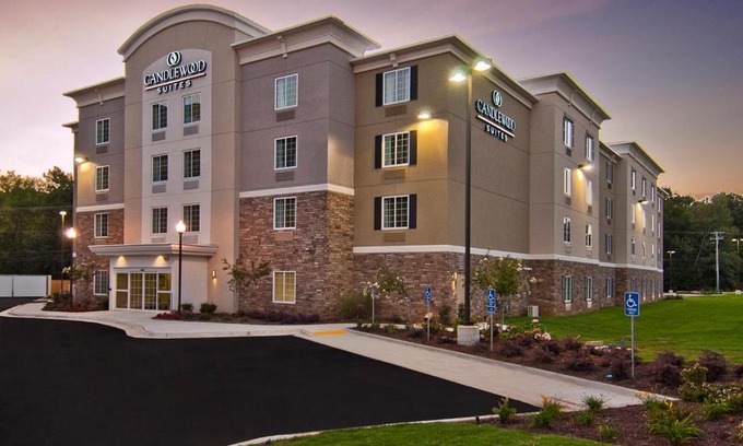 Tupelo Hotel | Candlewood Suites Tupelo by IHG