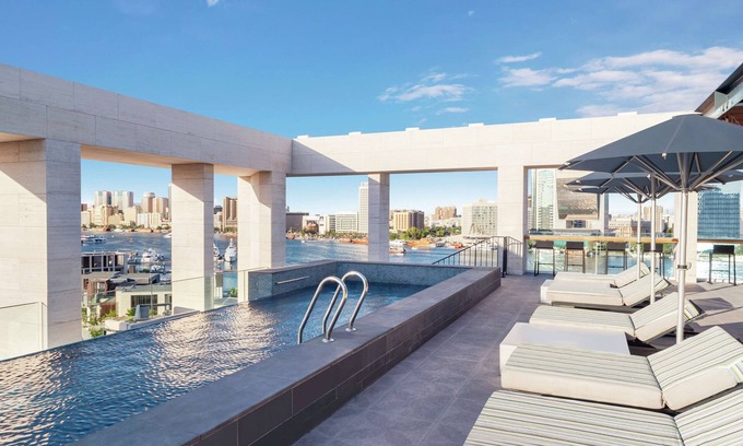 Bur Dubai Hotel | Canopy by Hilton Dubai Al Seef