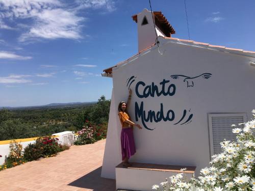 Santa Maria da Devesa House | Canto Mundo
