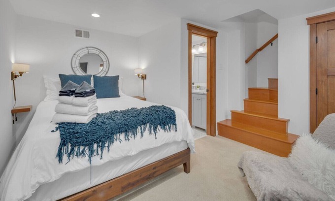 University Heights House | Canyonview Studio Suite
