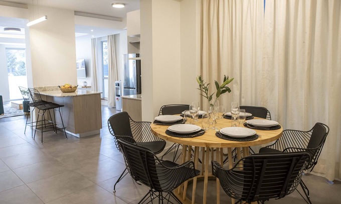 Westlands Apartment | Capital Emerald Line 1 bed by YourHost