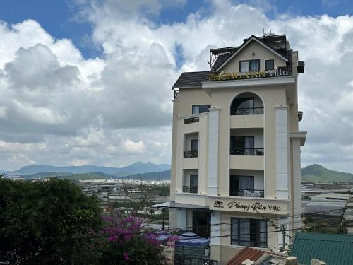 Da Lat Hotel | Capital O 1208 Phong Van Villa