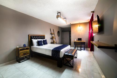 Celaya Hotel | Capital O Hotel Diez