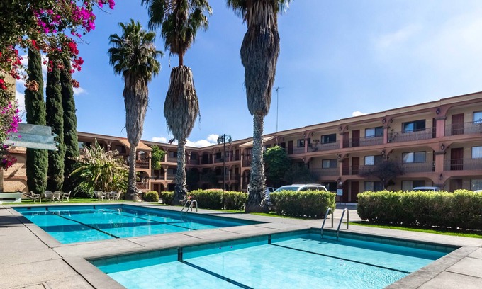 San Luis Potosi Hotel | Capital O Mansión Los Arcos, Aguilares