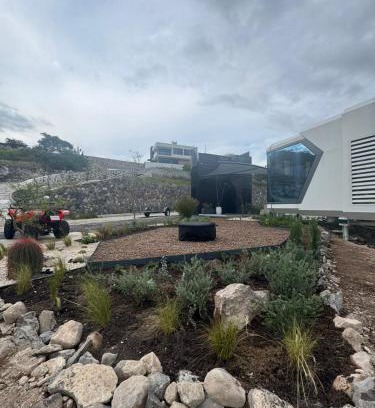 Queretaro Cabin | Capsule Mountain