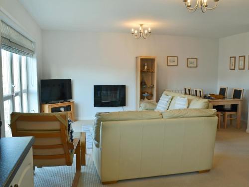 Beadnell House | Captain Ron's