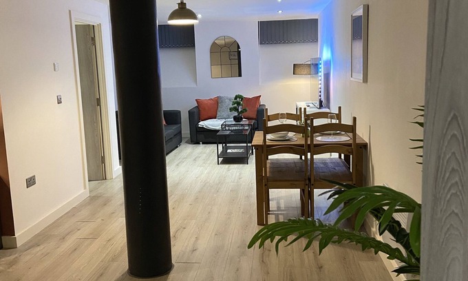 Bradford Apartment | Captivating 2-bed Apartment in Bradford