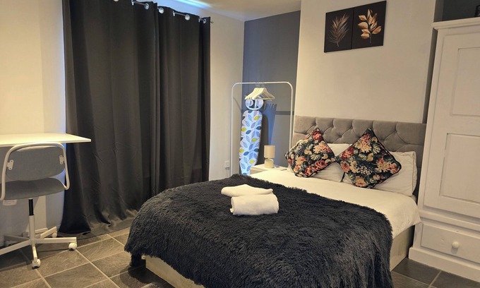 Ferndale House | Captivating 4 Bedroom House