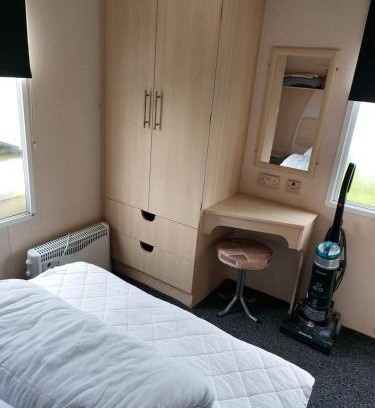 Winestead Other | Caravan getaway sand le mere tunstall