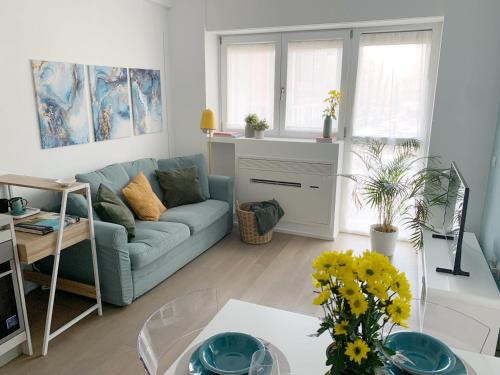 Centro Direzionale Apartment | Cardano Blue Suite - 5 min da Stazione Centrale
