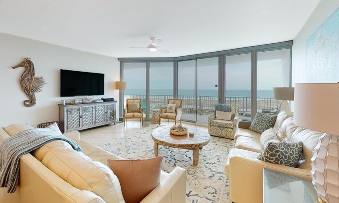 Orange Beach East Apartment | Caribe Resort 1014B