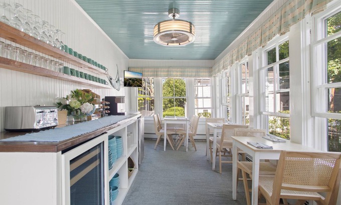 Nantucket Town Bed & Breakfast | Carlisle House Inn