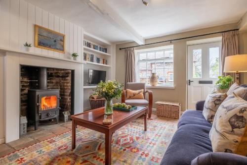 Wighton House | Carpenters Cottage