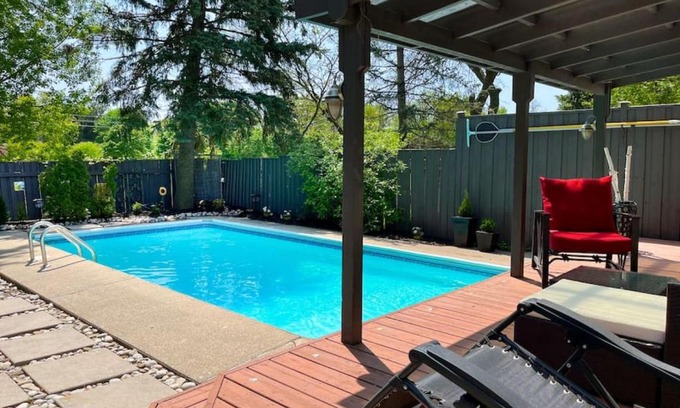 Clarkson-Lorne Park House | Carrera Cove - Amazing 3BR - Sleeps Up to 7