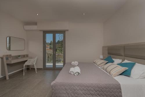 Zakynthos Town Apartment | Casa 77 Zante by Karras Hotels