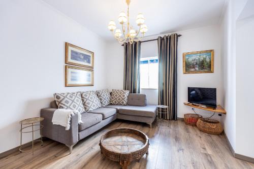 Telheiro Apartment | Casa Albardeira 1 by Seewest