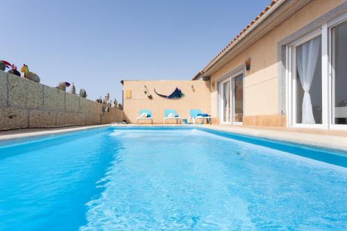 La Listada House | Casa Almendra - Private pool - Ocean View - BBQ - Garden - Terrace - Free Wifi - Child & Pet-Friendly - 4 bedrooms - 8 people