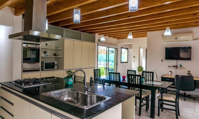 Vistalba House | Casa amplia en Vistalba, Mendoza