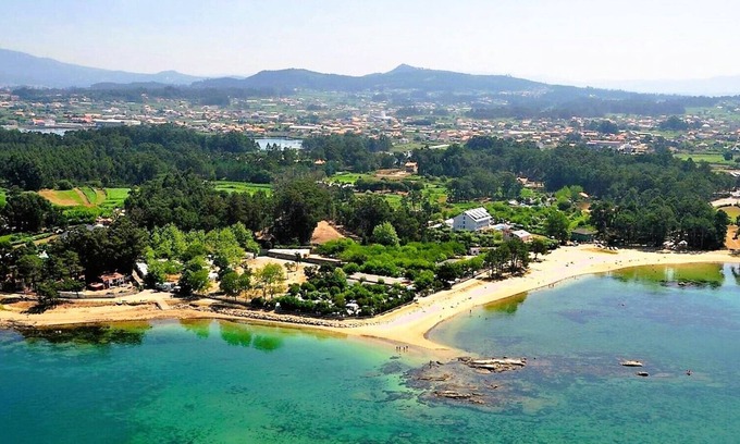 Vilanova Villa | Casa As Sinas (218), next to the beach in Rías Baixas
