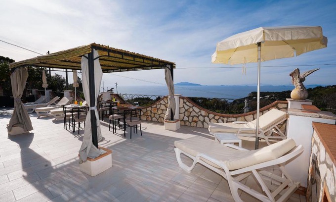 Anacapri Bed & Breakfast | Casa Astra
