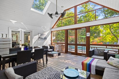 New Buffalo House | Casa Azur