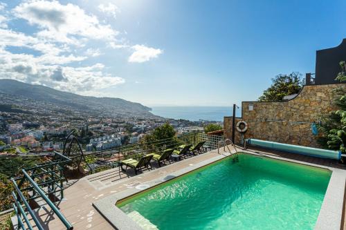 Santo Antonio House | Casa Barcelos View