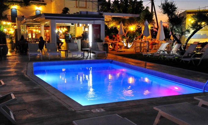 Koutouloufari Hotel | Casa Bianca - Adults Only by Checkin