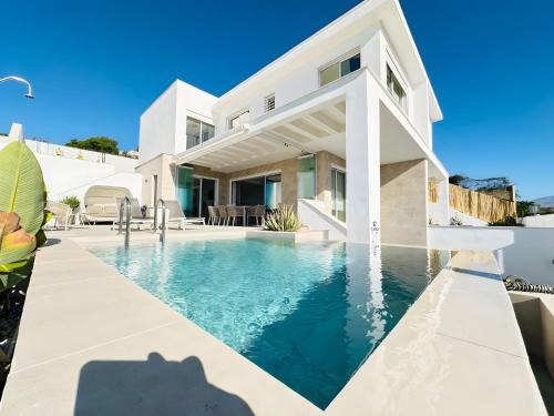 Torre del Mar Villa | Casa Blanca