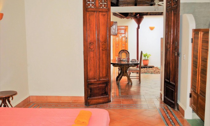 Granada House | Casa Calala