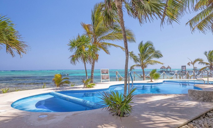 Campestre House | Casa Cenote Hotel - Cenote & Ocean Front Queen Room