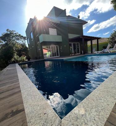 Sambaqui House | Casa com piscina, frente ao mar