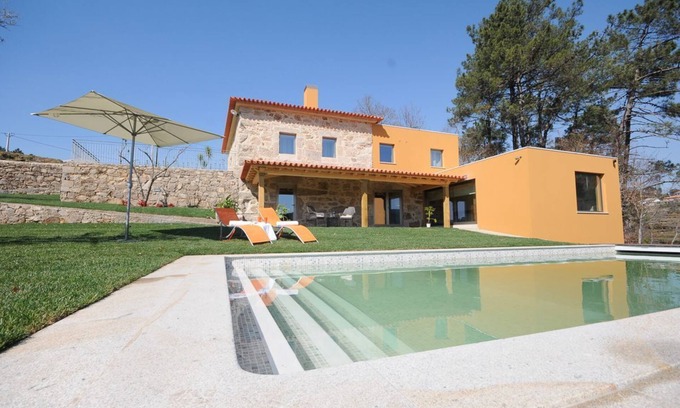 Paredes de Coura Villa | Casa Coura - Five Bedroom Villa, Sleeps 10