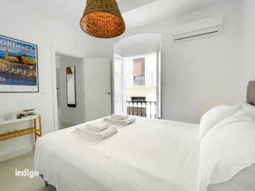 Ayamonte House | Casa Cristóbal Colón habitaciones con vistas a Semana Santa y Fiestas