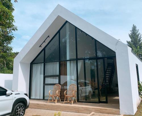 Parongpong Villa | Casa de Gaudi Lembang