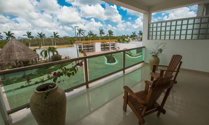 San Miguel Condo | Casa de Mario 2 (Shared Pool)