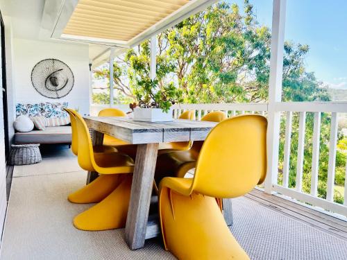 Newport Apartment | Casa de Piña walk to the beach