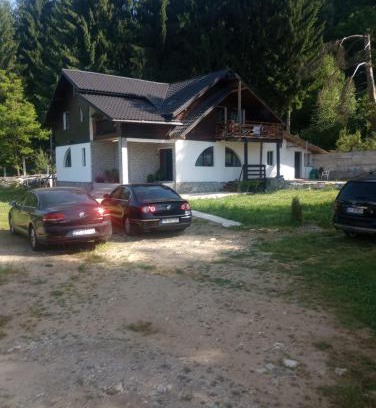 Vaideeni Apartment | Casa de sub pădure