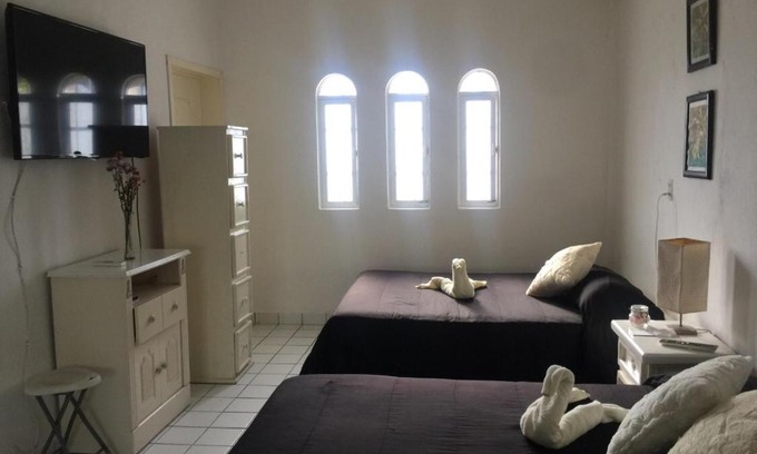Manzanillo House | CASA DEL MAR