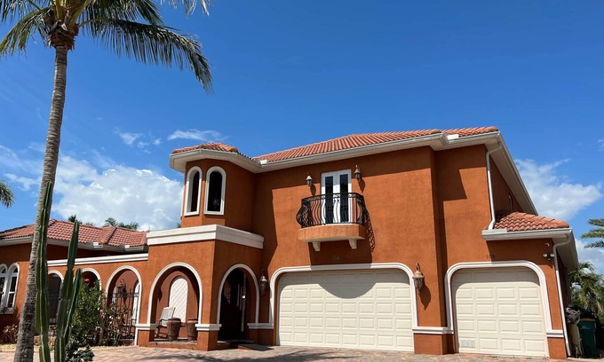 Edgewater House | Casa Del Sol - Mediterranean Style Waterfront Pool Home