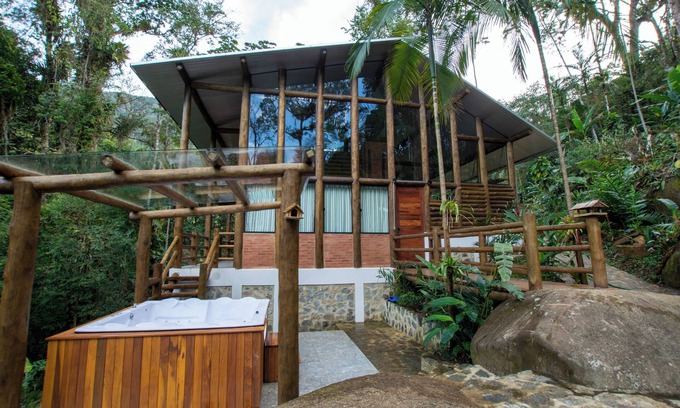 Paraty Cottage | Casa do Lenhador, Durma ao som da Cachoeira!
