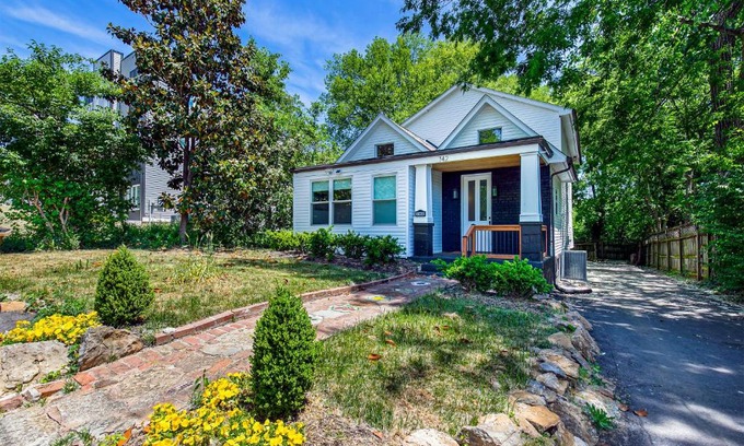 Hadley - Washington House | Casa Dora