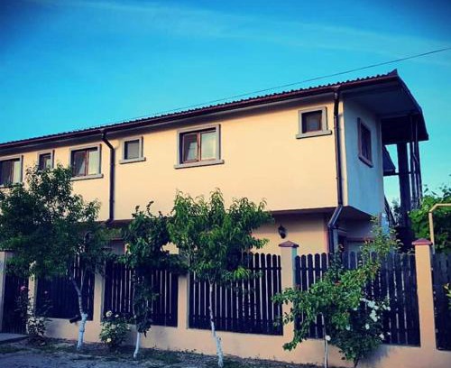 2 Mai House | Casa Duminica