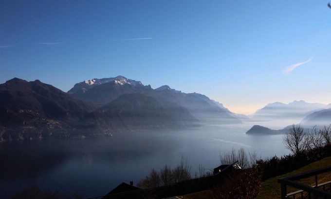 Naggio Apartment | Casa Fara - sleeps 2