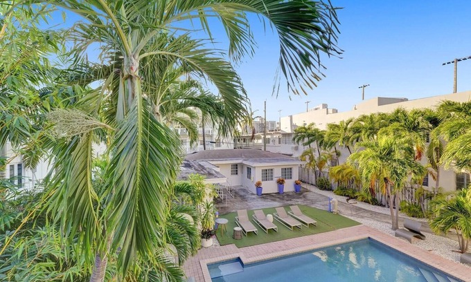 Flamingo/Lummus Apartment | Casa Gaby Apartments Part of the Oasis Casita Collection