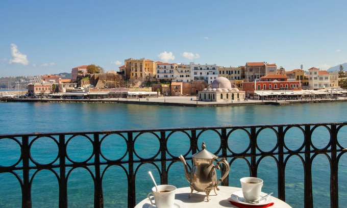 Old Town Hotel | Casa Leone Hotel